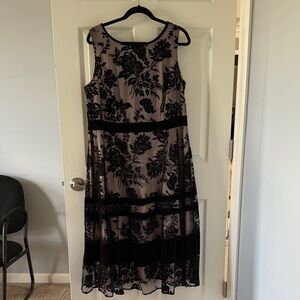 Chic Black Floral Dress